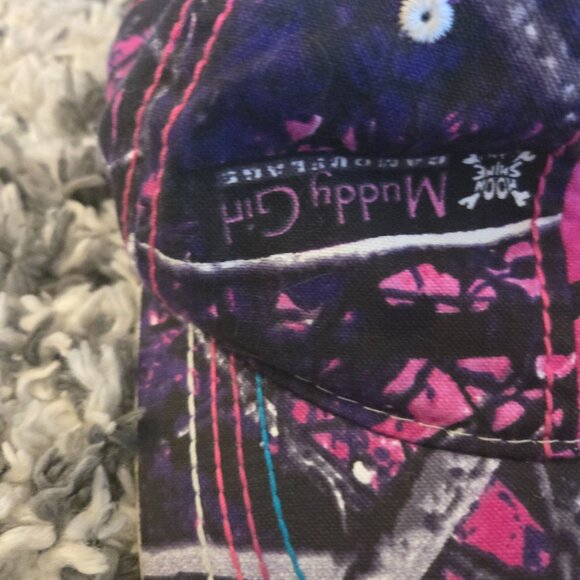 🧢 Ladies' Fit Muddy Girl Pink & Purple Camouflage Cap - Picture 2 of 5